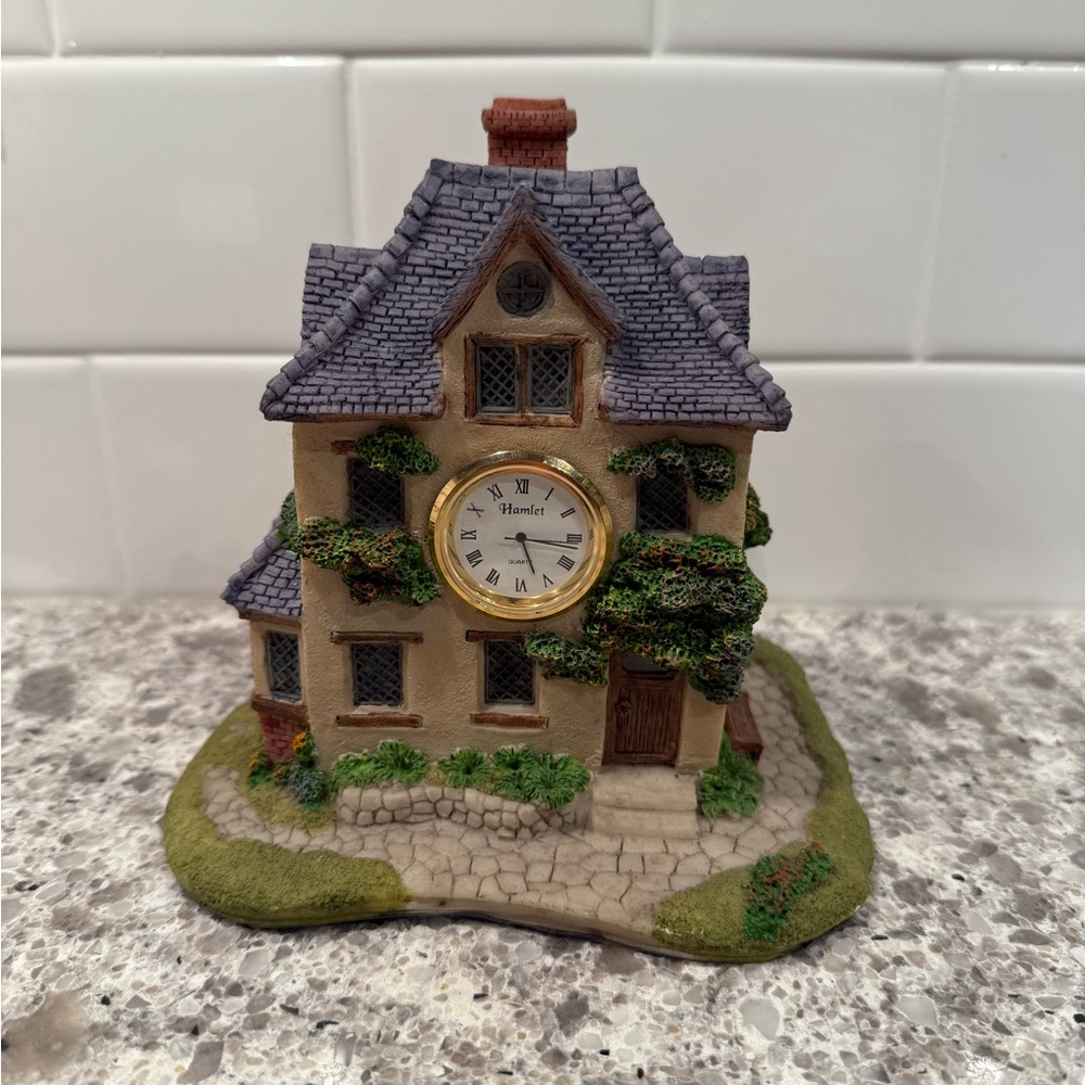 Charming Mantel Clock with Green Accents
